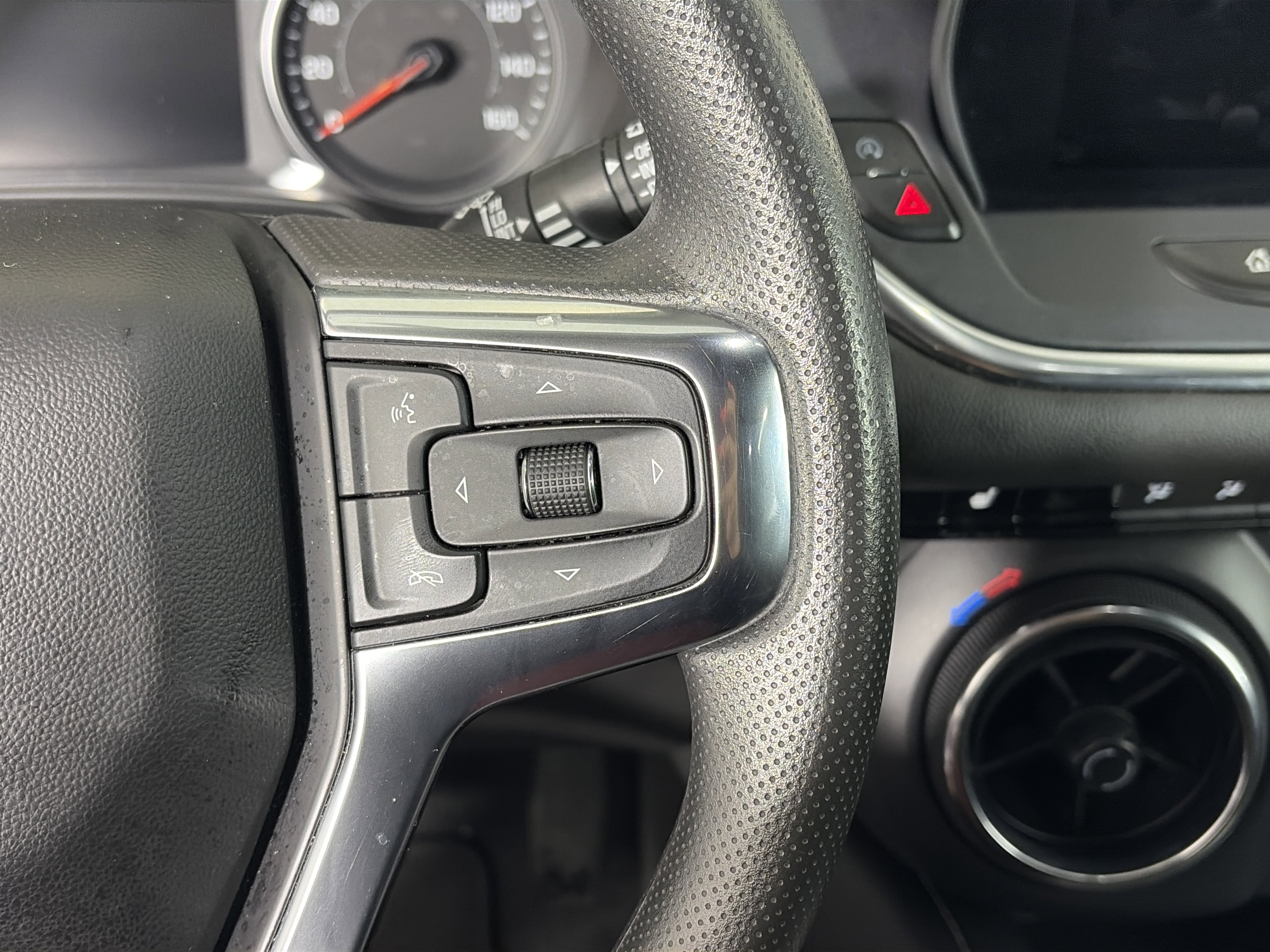 Certified 2024 Chevrolet Blazer LT image 32