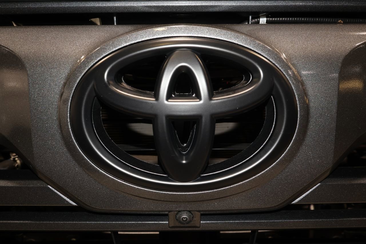 Used 2023 Toyota Tundra Limited image 37