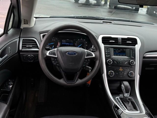 Used 2014 Ford Fusion SE image 14
