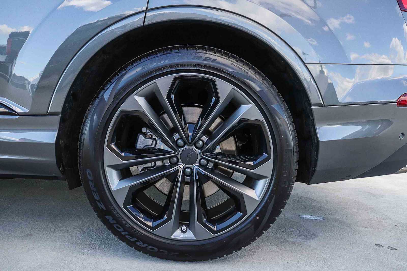 New 2026 Audi Q7 3.0T Premium Plus image 13