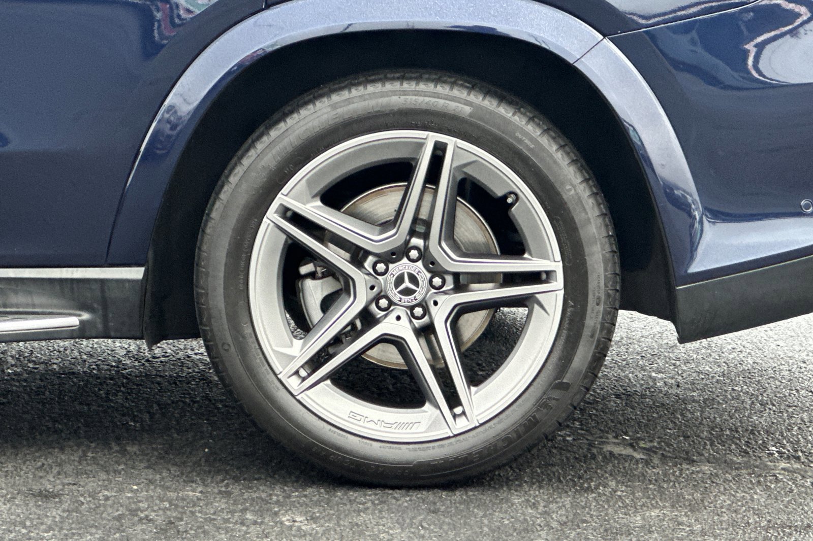 Used 2022 Mercedes-Benz GLS 450 4MATIC w/ AMG Line Exterior image 27