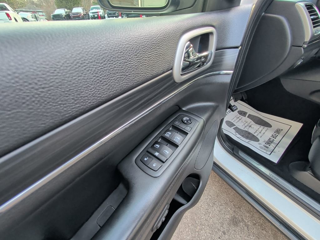 Certified 2021 Jeep Grand Cherokee Limited image 12