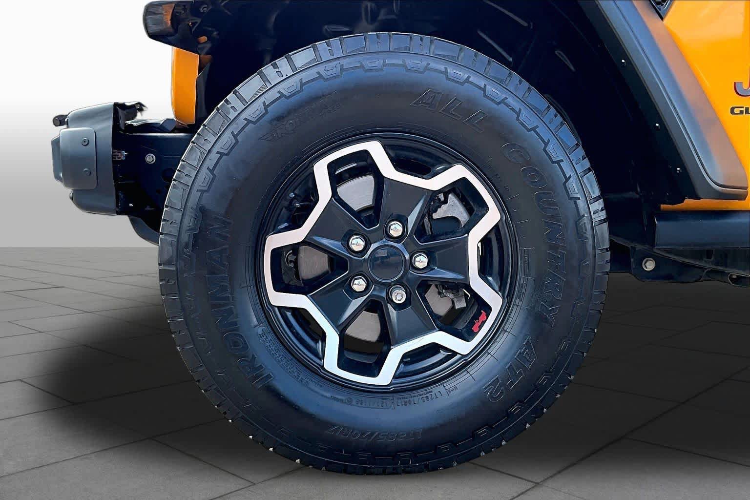 Used 2021 Jeep Gladiator Rubicon AWD/4WD image 10