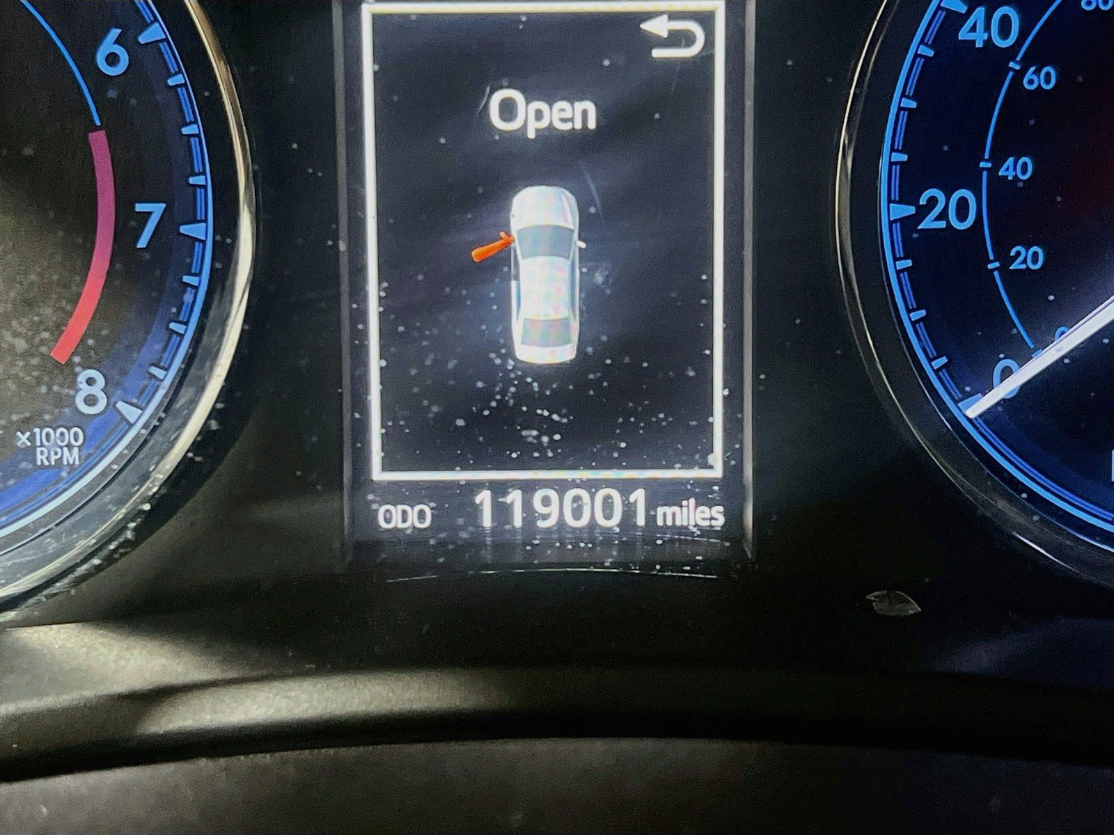 Used 2018 Toyota Corolla SE FWD image 7