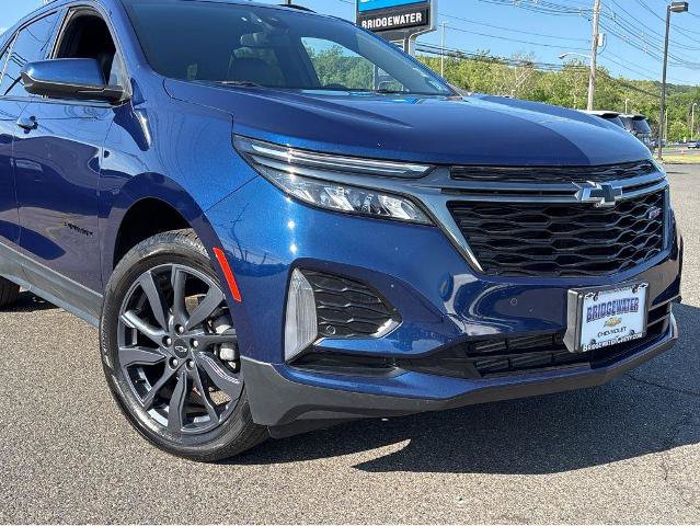 Used 2023 Chevrolet Equinox RS AWD/4WD image 2