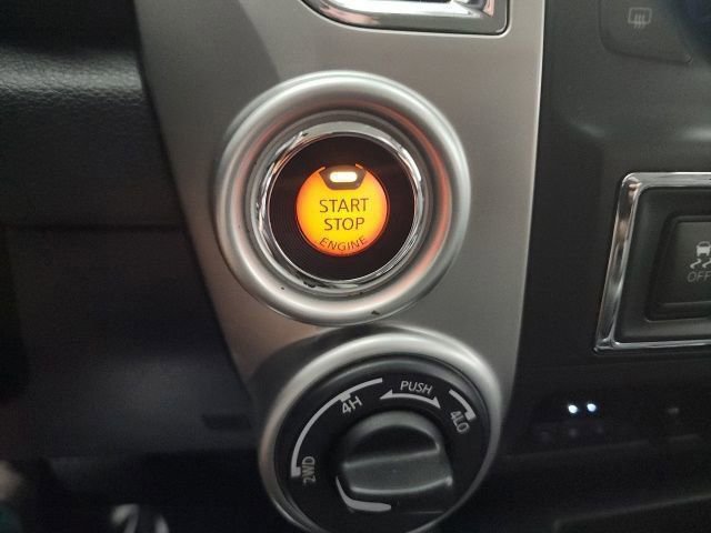Used 2018 Nissan Titan PRO-4X w/ Pro-4x Convenience Package AWD/4WD image 35