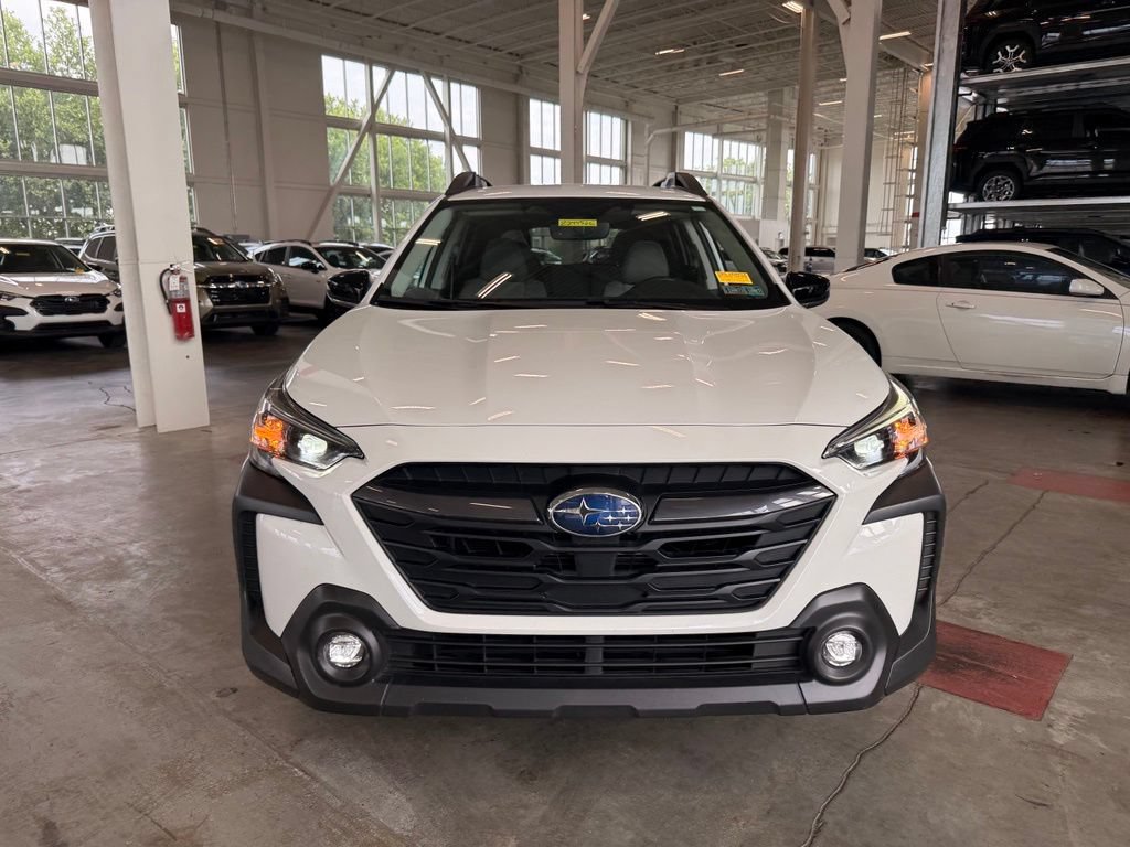 Used 2024 Subaru Outback Premium AWD/4WD image 7