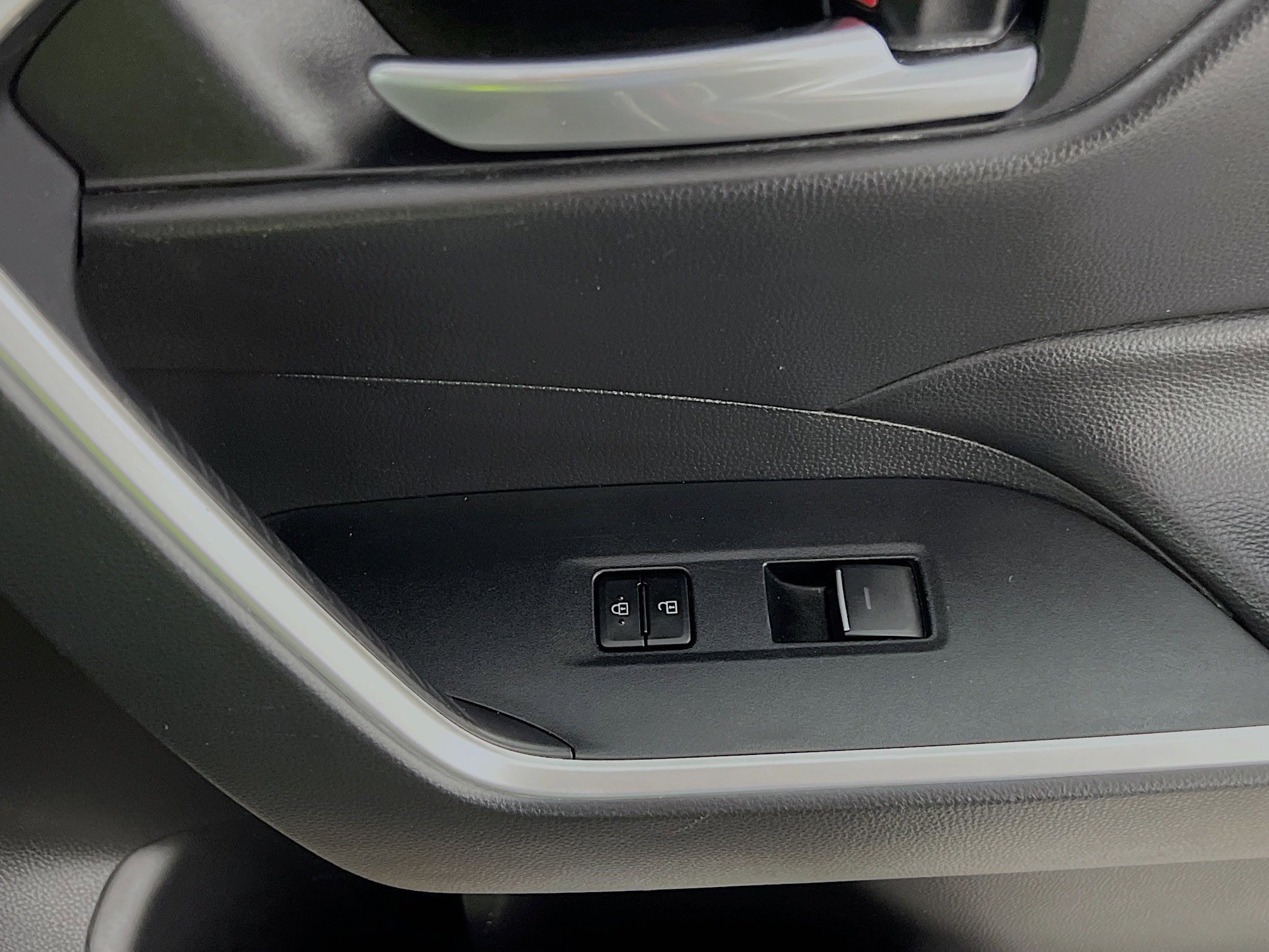 Used 2024 Toyota RAV4 XLE image 32