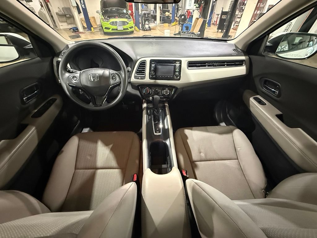 Used 2020 Honda HR-V LX image 28