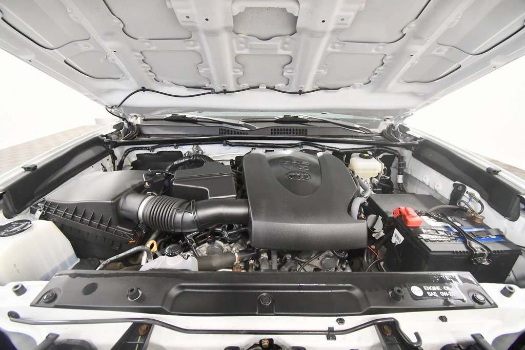 Used 2019 Toyota Tacoma TRD Off-Road image 12