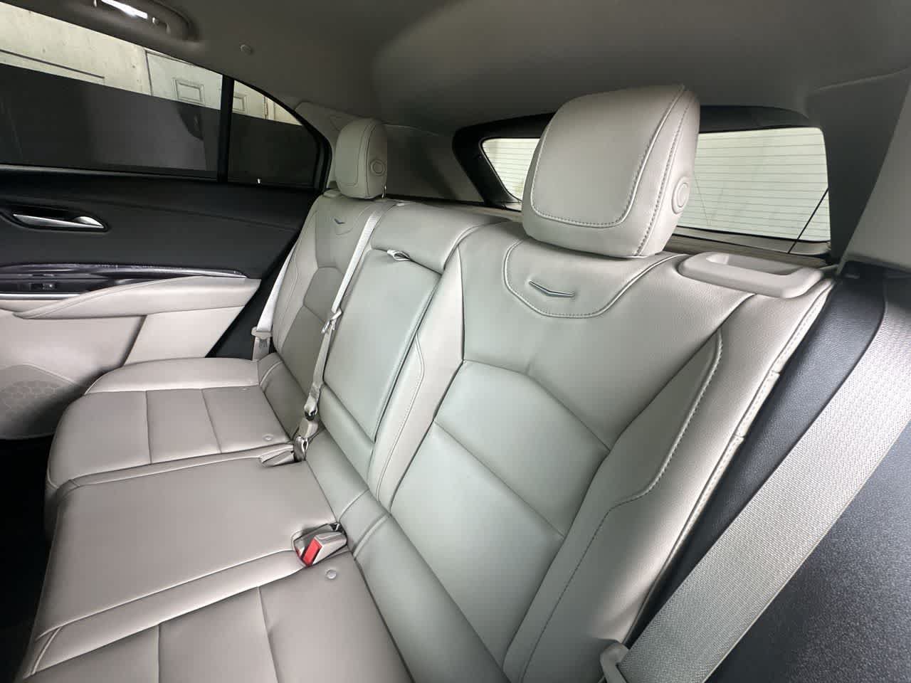 Used 2023 Cadillac XT4 Luxury FWD image 22