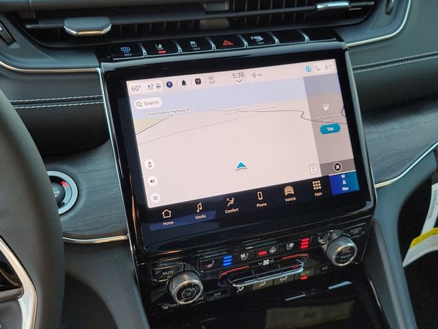 New 2024 Jeep Grand Cherokee Overland w/ Luxury Tech Group IV AWD/4WD image 8