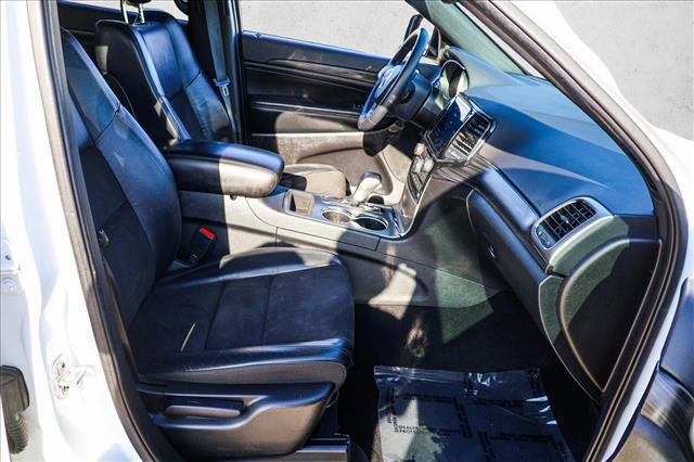 Used 2021 Jeep Grand Cherokee Laredo X AWD/4WD image 26