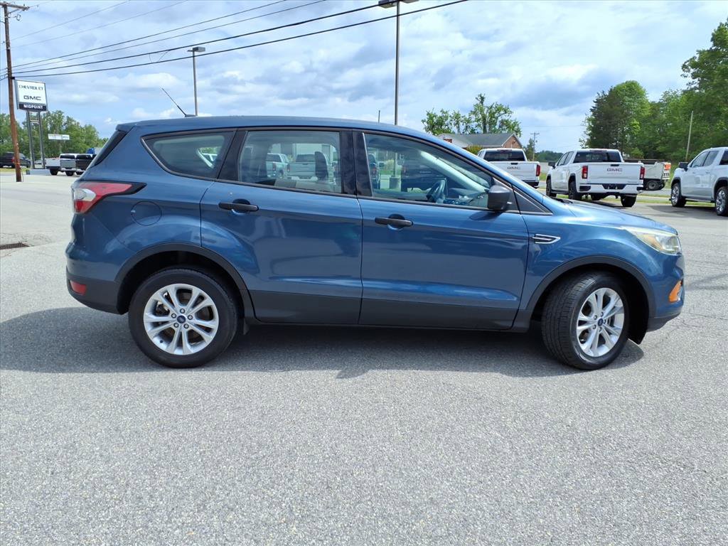 Used 2018 Ford Escape S FWD image 3