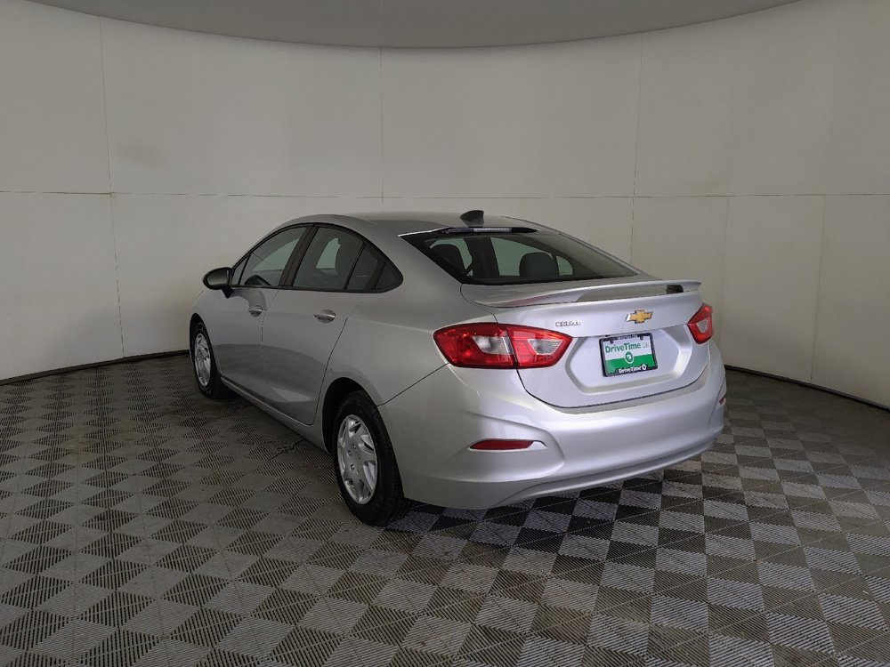 Used 2018 Chevrolet Cruze LS image 5