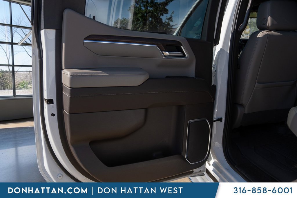 Used 2022 GMC Sierra 1500 SLT AWD/4WD image 19