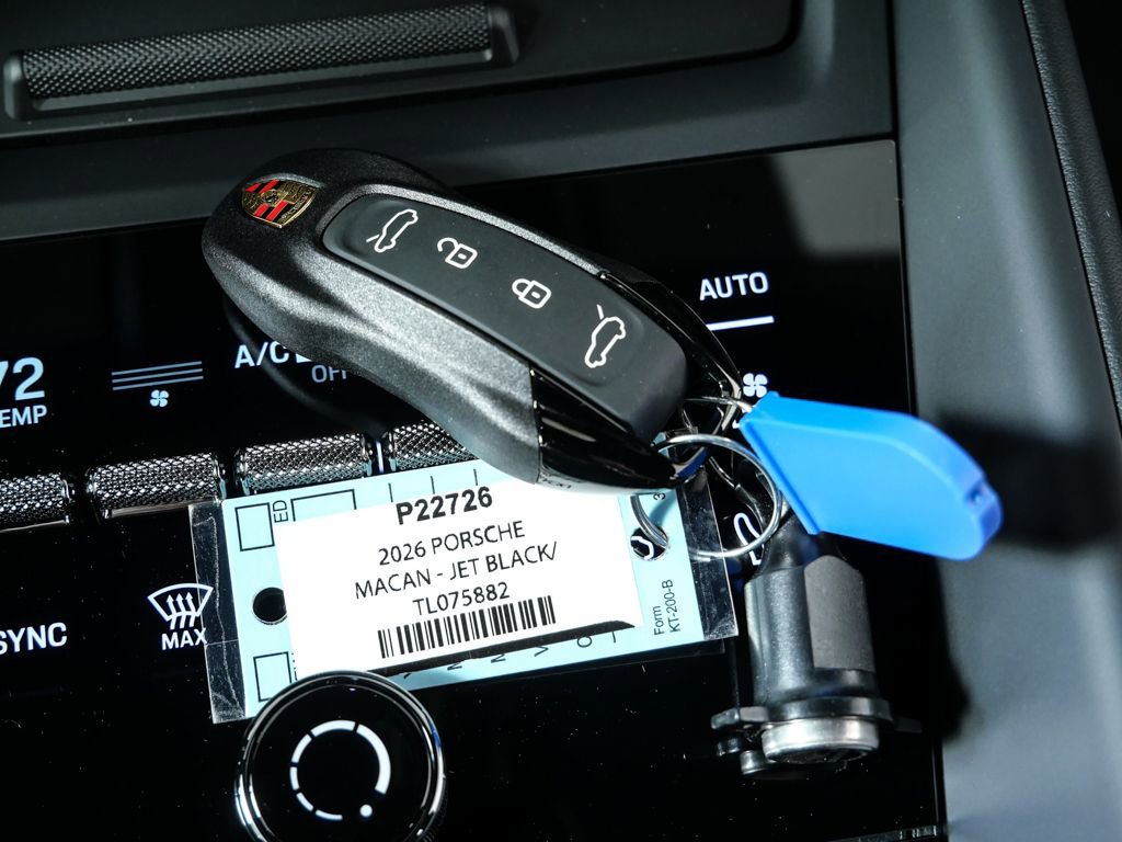 New 2026 Porsche Macan Electric image 34