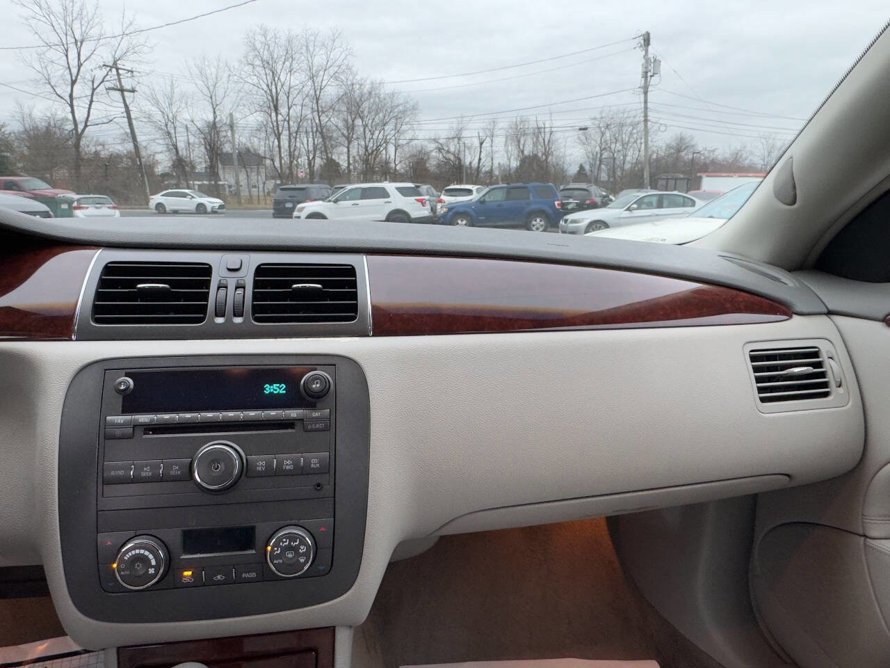Used 2007 Buick Lucerne CXL w/ Luxury Package FWD image 17