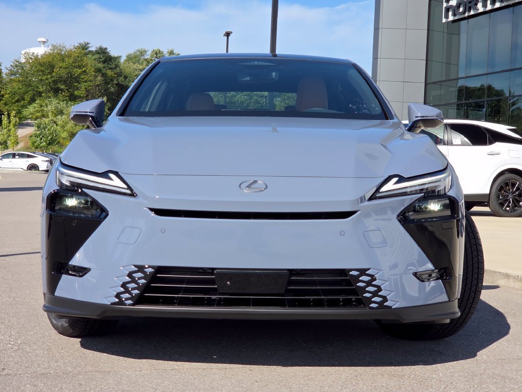 New 2026 Lexus ES 350h w/ Cold Area Package FWD image 3