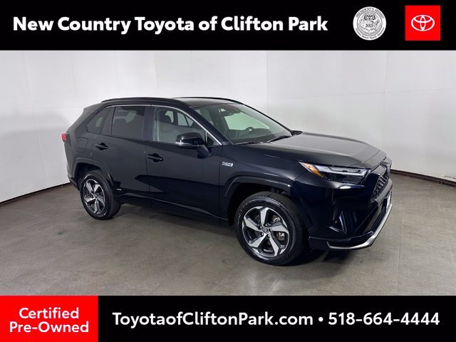 Used 2024 Toyota RAV4 SE