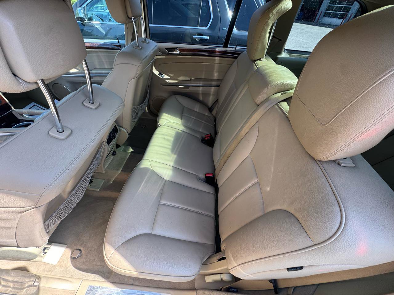 Used 2011 Mercedes-Benz GL 450 4MATIC image 11