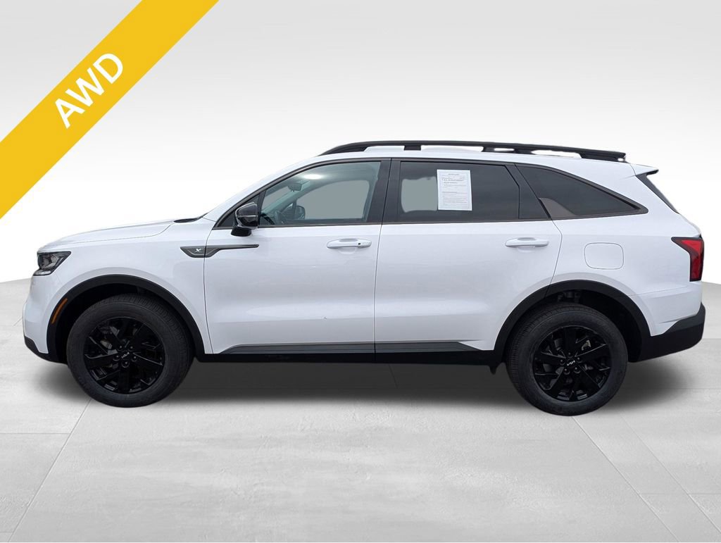 Used 2023 Kia Sorento S w/ Panoramic Sunroof Package image 2