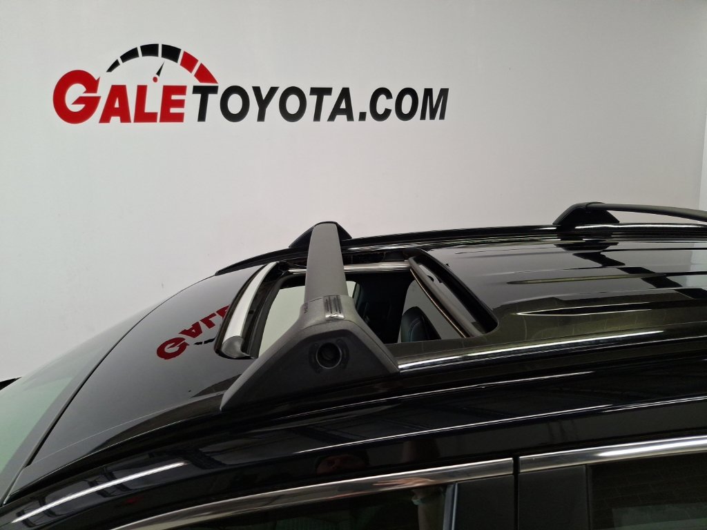 Used 2023 Toyota RAV4 XSE w/ XSE Grade Weather Package AWD/4WD image 8