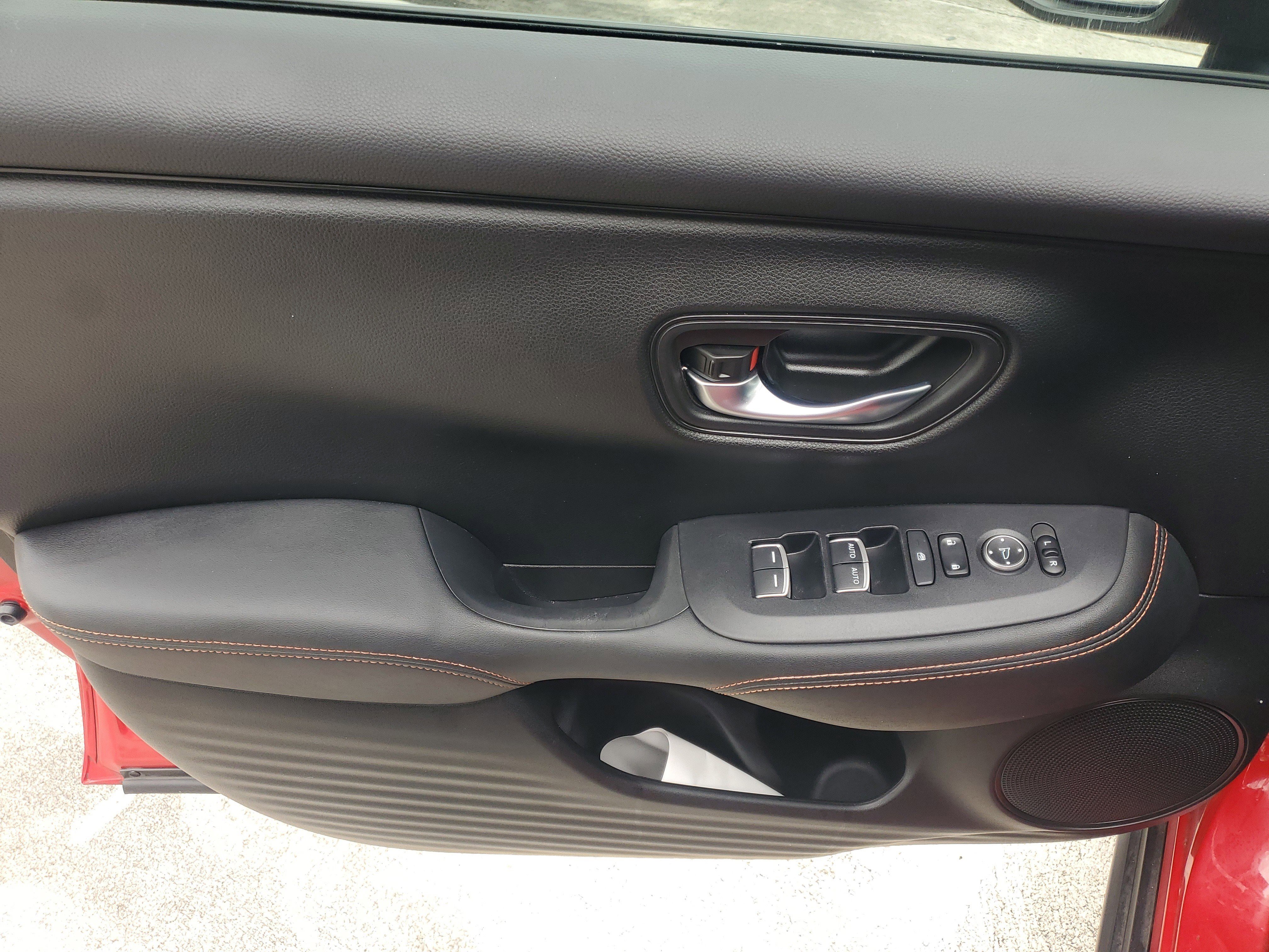 Used 2023 Honda HR-V Sport image 18