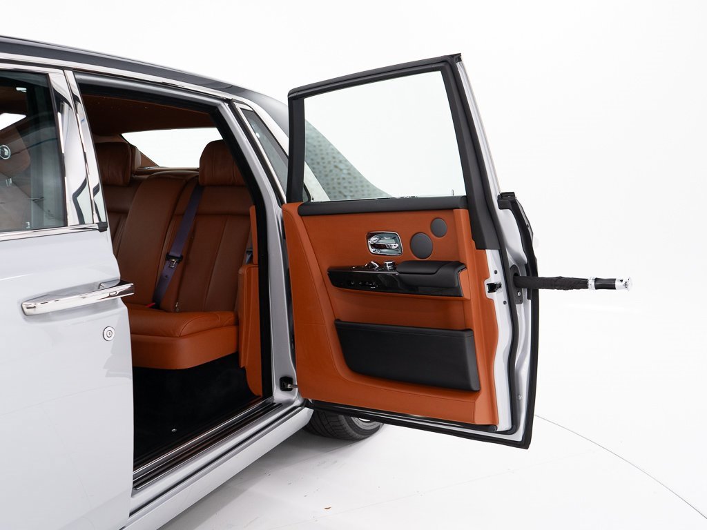 Certified 2018 Rolls-Royce Phantom Sedan image 28
