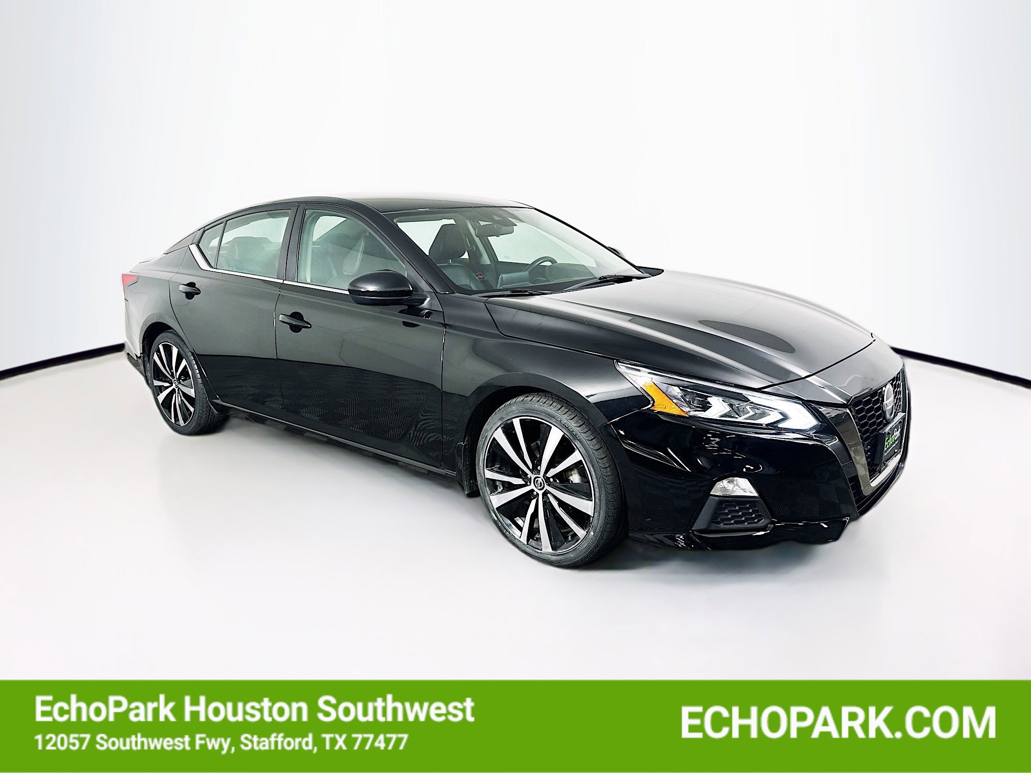 Used 2022 Nissan Altima 2.5 SR FWD image 1