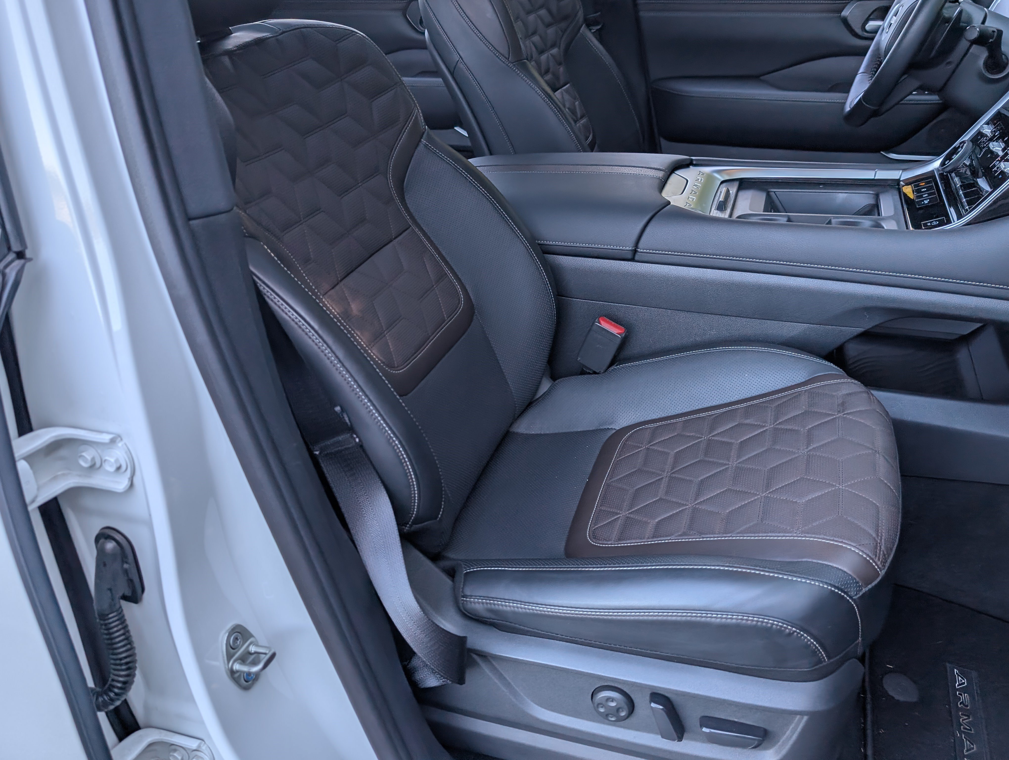 Used 2026 Nissan Armada Platinum RWD image 22