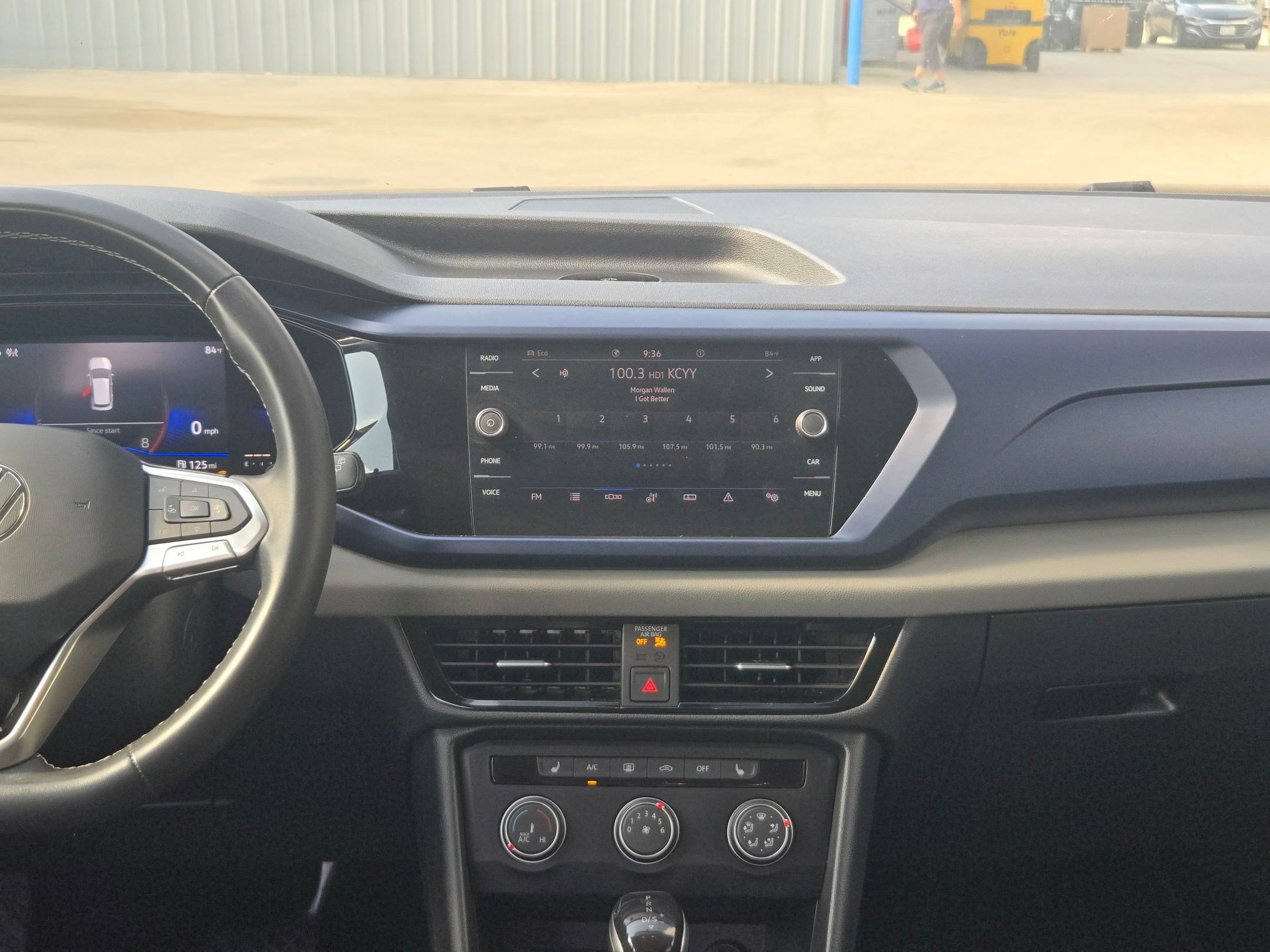 Used 2022 Volkswagen Taos SE AWD/4WD image 16
