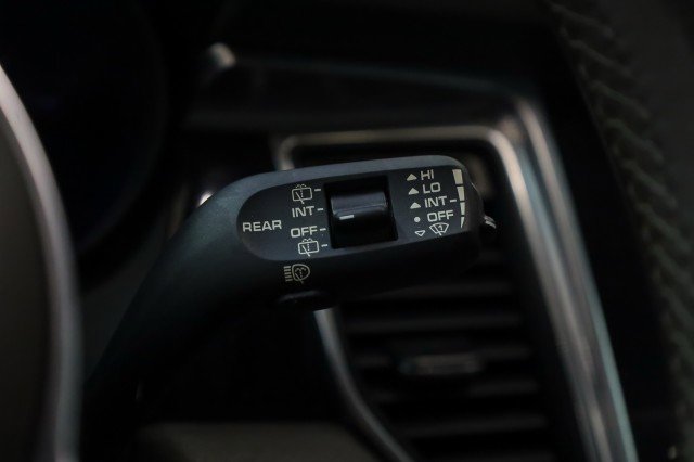 Used 2018 Porsche Macan image 11