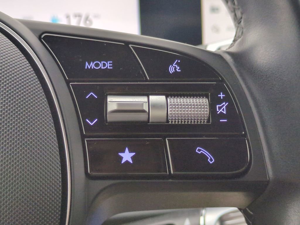 Used 2023 Hyundai Ioniq 6 SEL image 25