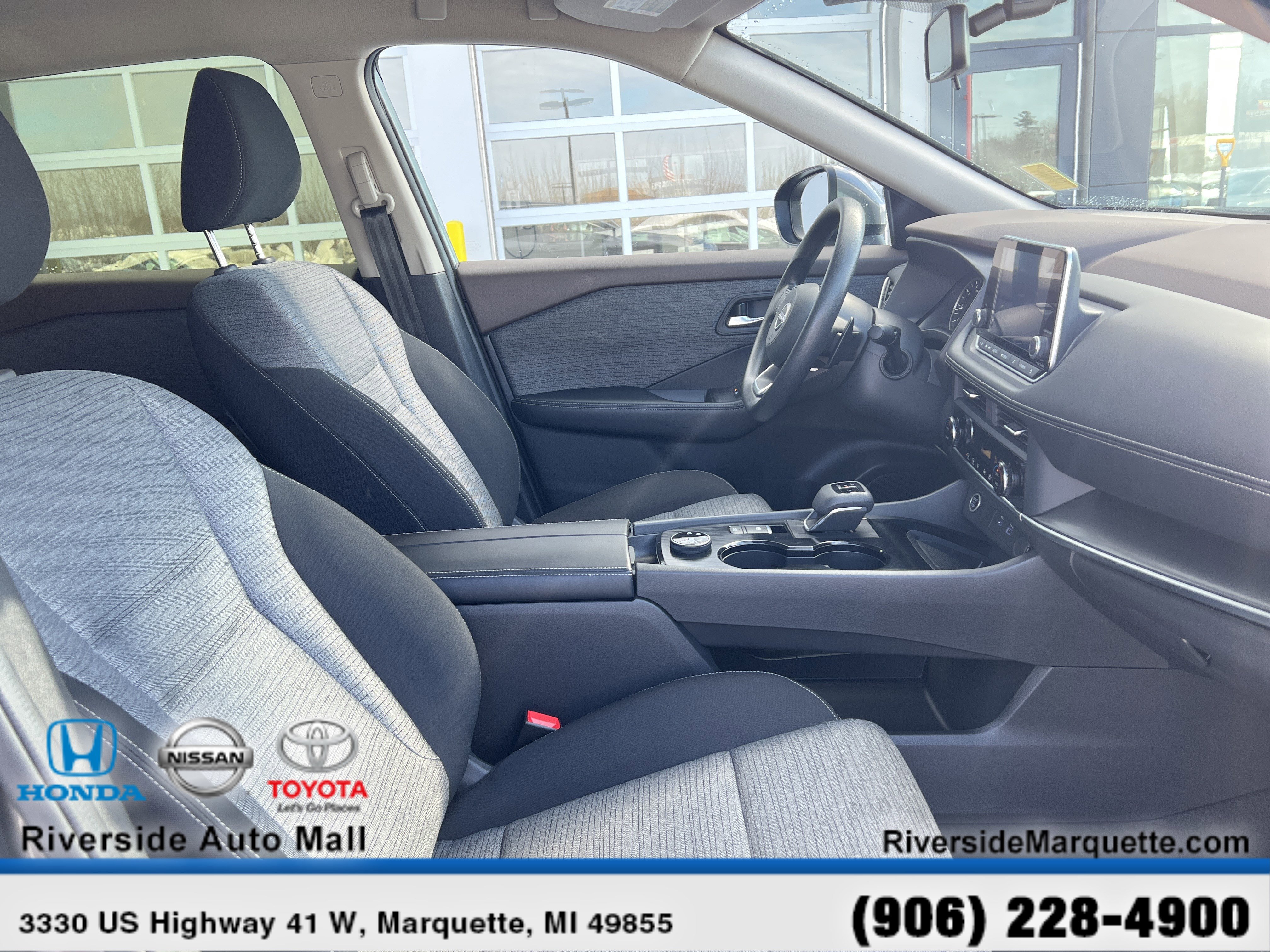 Used 2023 Nissan Rogue SV AWD/4WD image 25