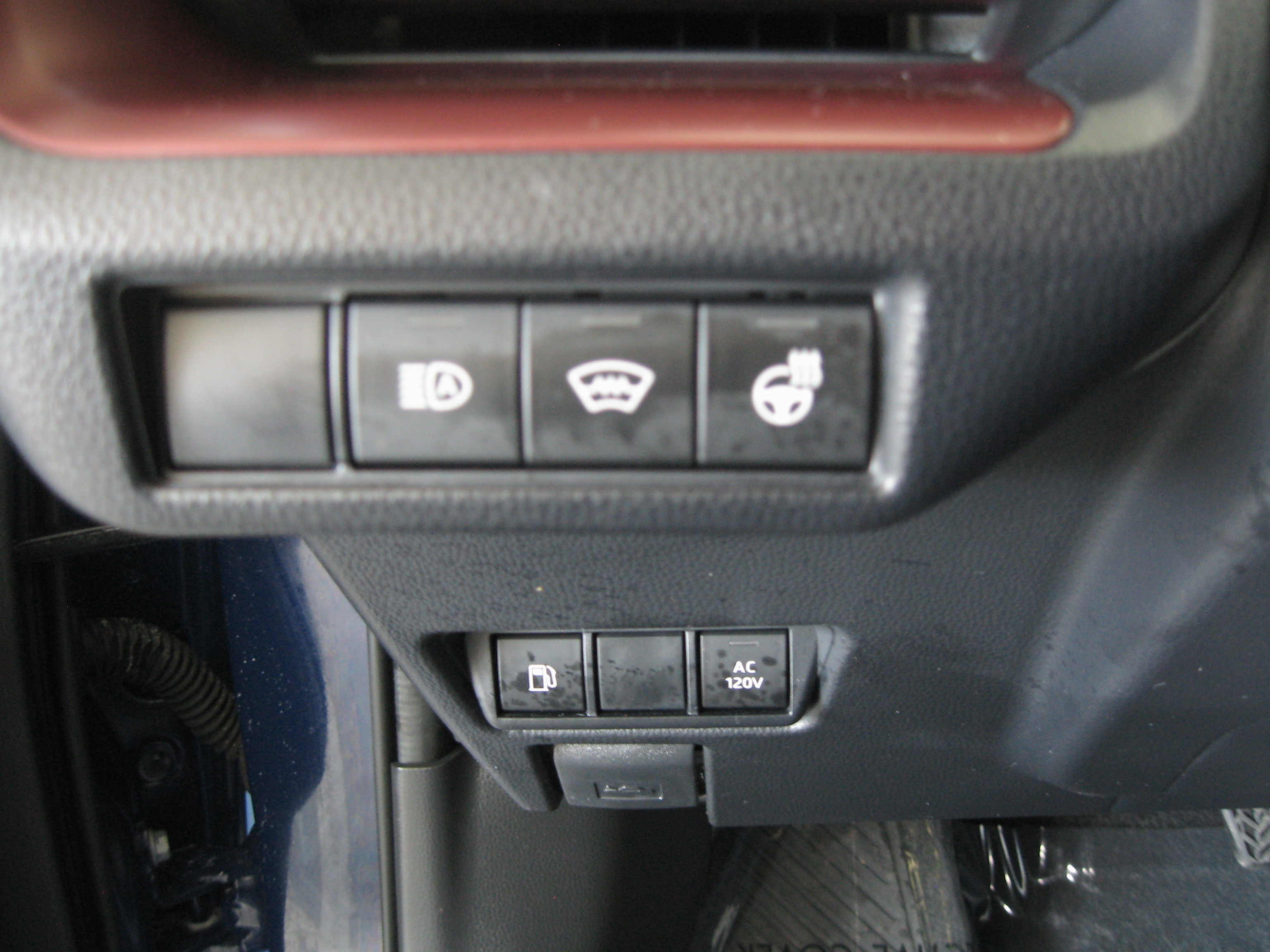 Used 2024 Toyota Prius Prime image 18