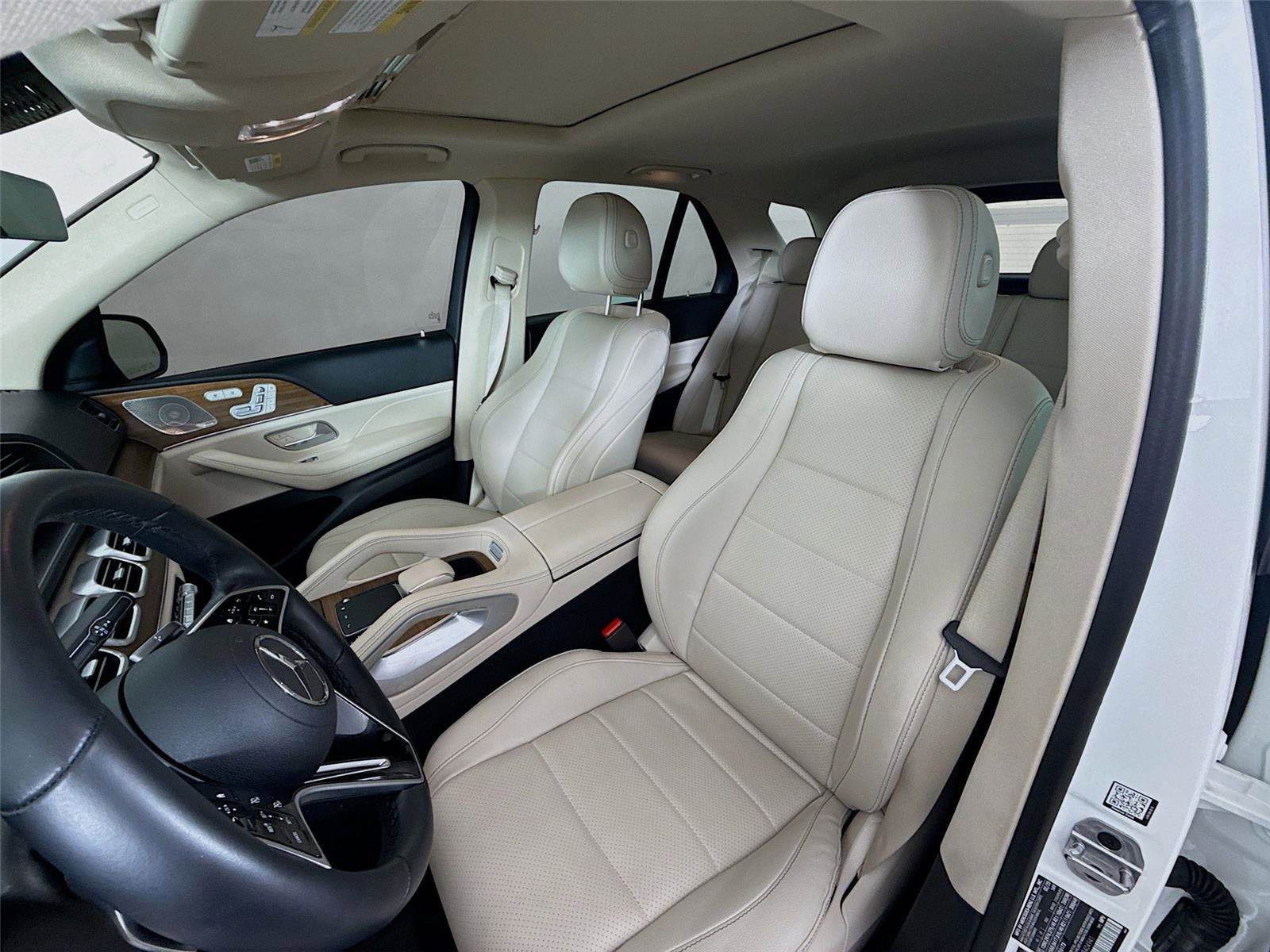 Used 2025 Mercedes-Benz GLE 350 4MATIC image 18