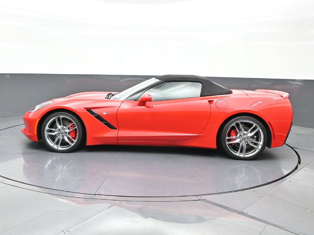 Used 2015 Chevrolet Corvette Stingray Convertible w/ 2LT Preferred Equipment Group RWD image 2