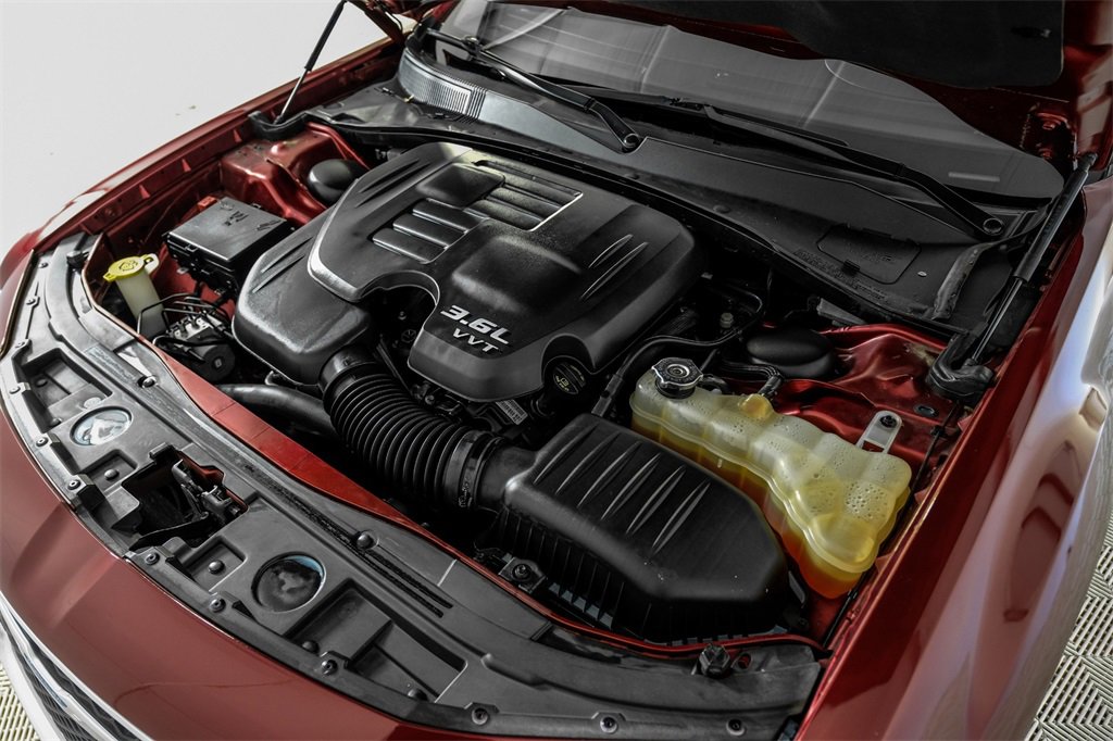 Used 2018 Chrysler 300 Touring L image 50