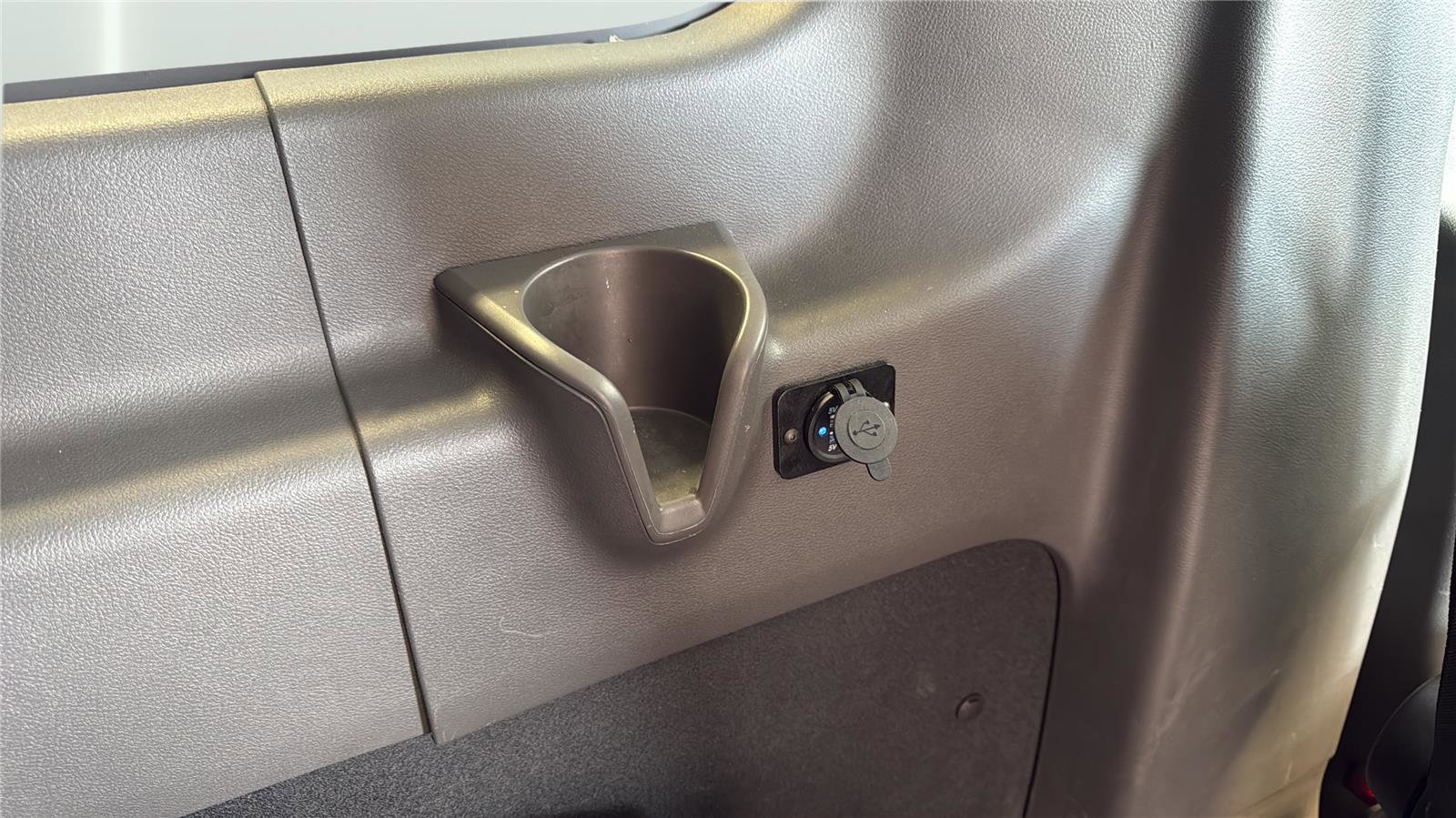 Used 2023 Ford Transit 350 XLT image 23