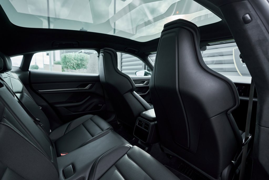 Used 2025 Porsche Taycan Turbo S w/ Premium Package image 42