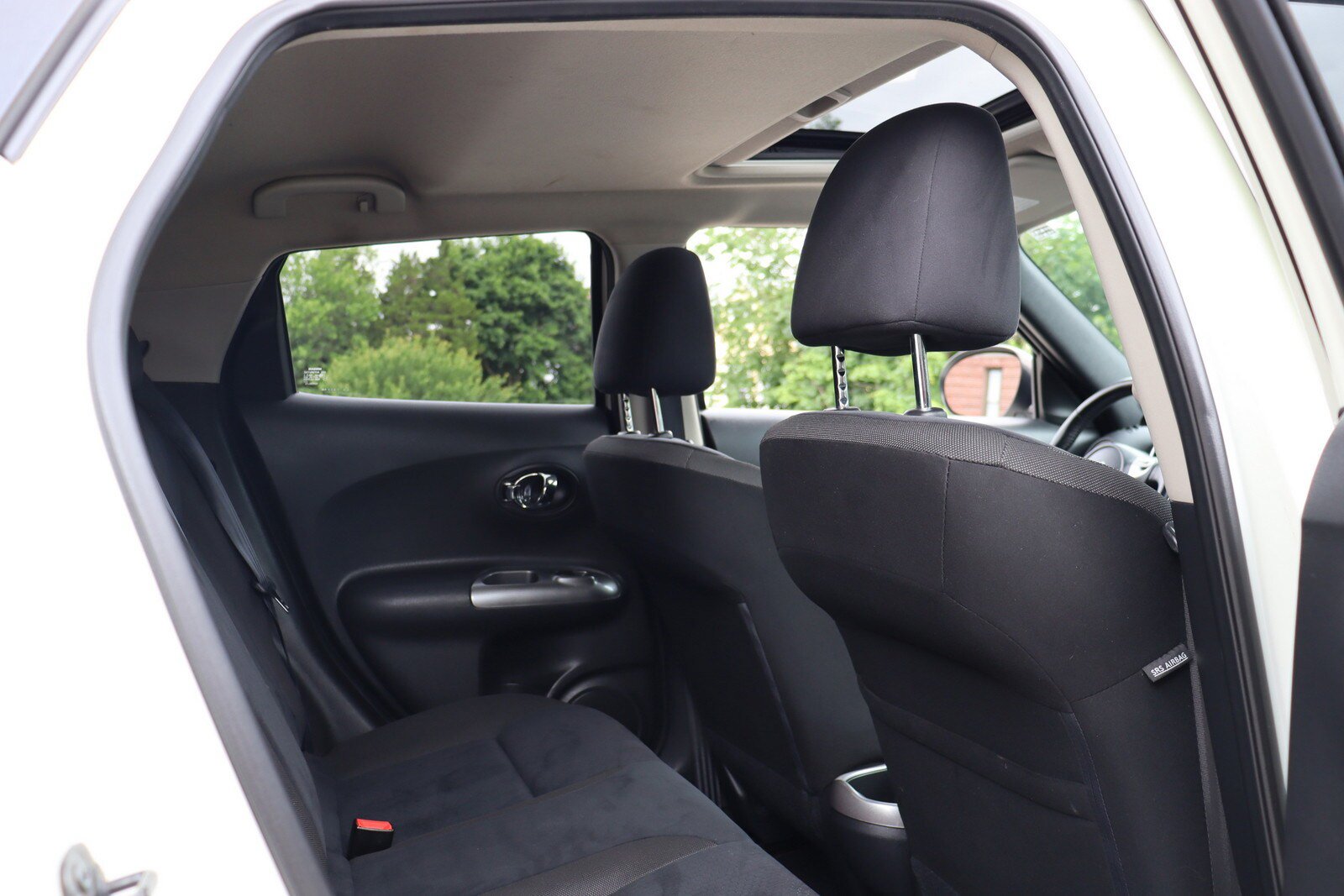 Used 2011 Nissan Juke SV AWD/4WD image 17