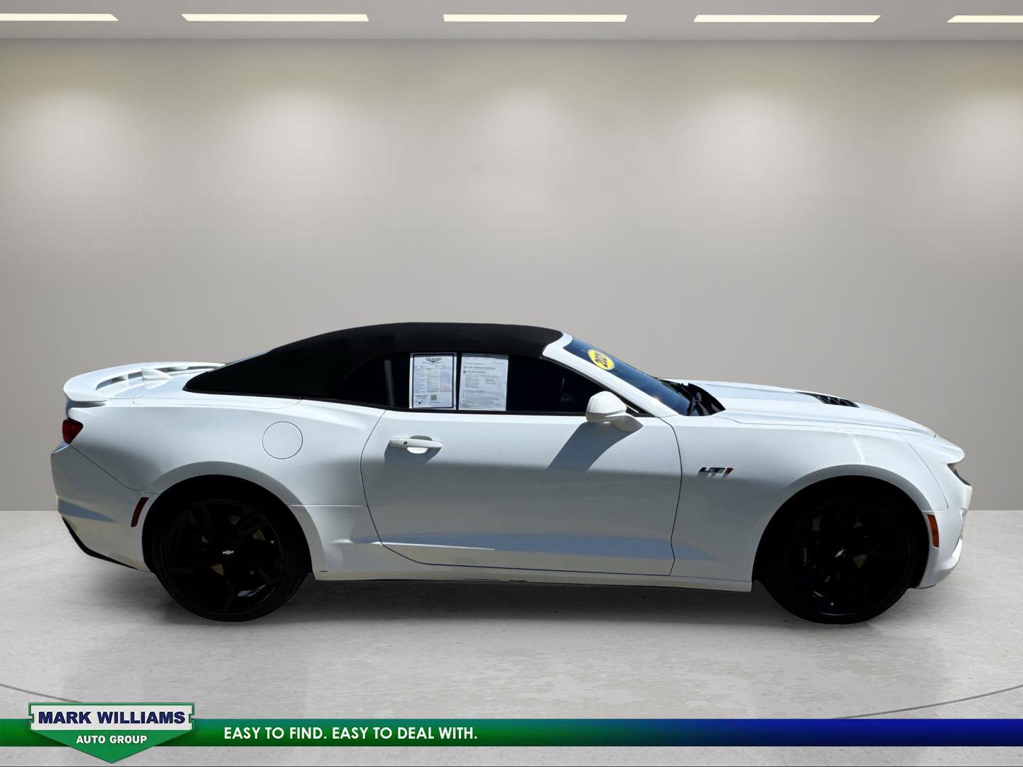 Used 2021 Chevrolet Camaro LT RWD image 2