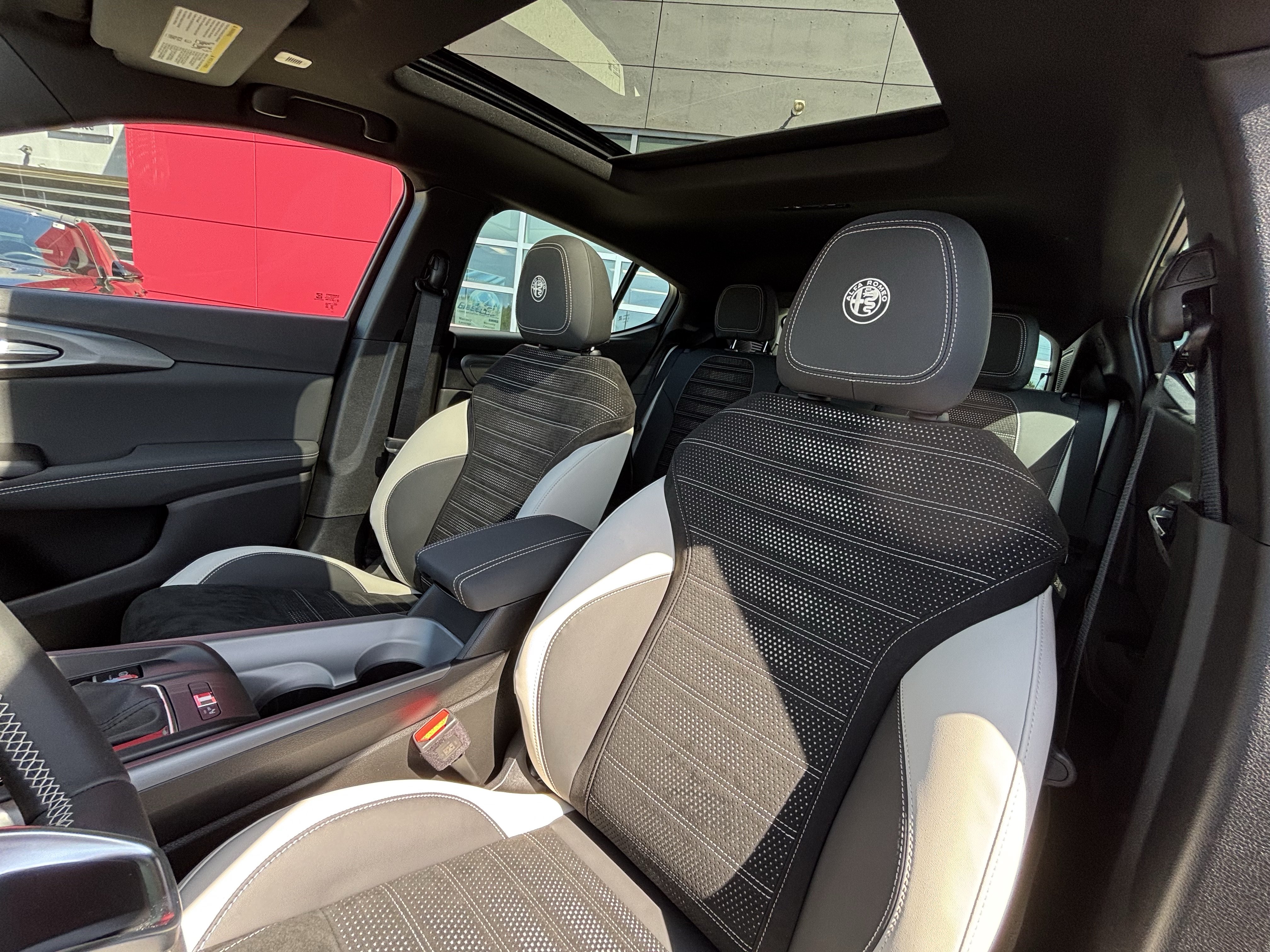 New 2026 Alfa Romeo Tonale AWD/4WD image 28