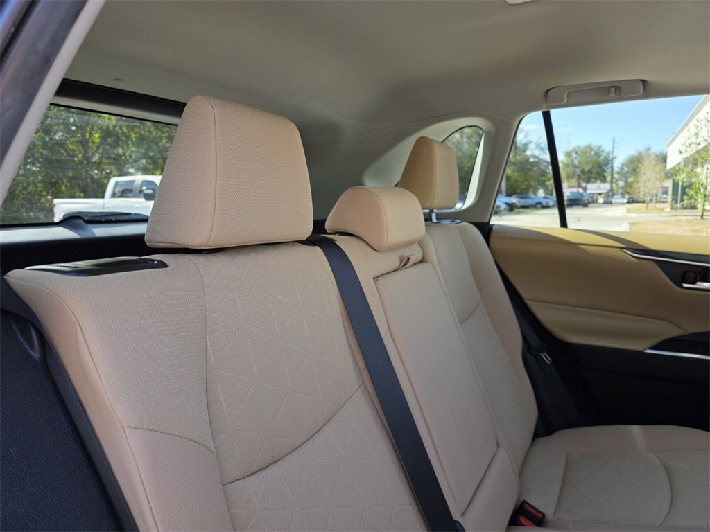 Certified 2022 Toyota RAV4 XLE w/ Convenience Package image 18