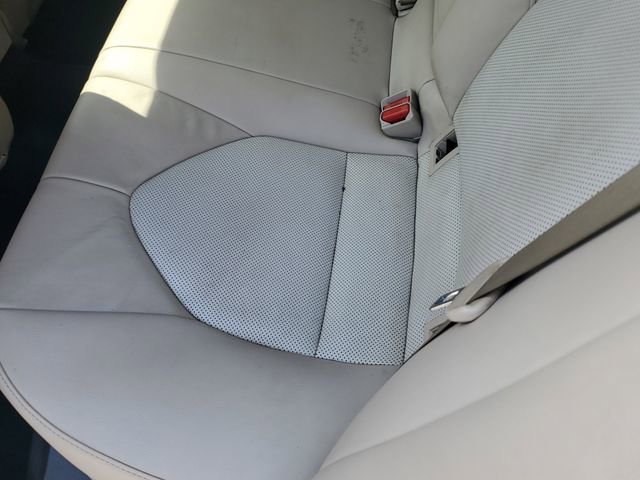 Used 2020 Toyota Camry XLE w/ Navigation Package FWD image 15