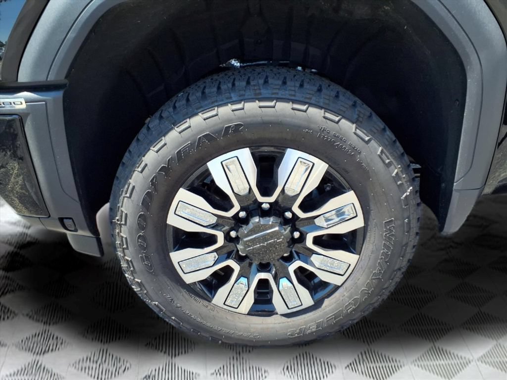 New 2026 GMC Sierra 2500 Denali w/ Technology Package AWD/4WD image 9