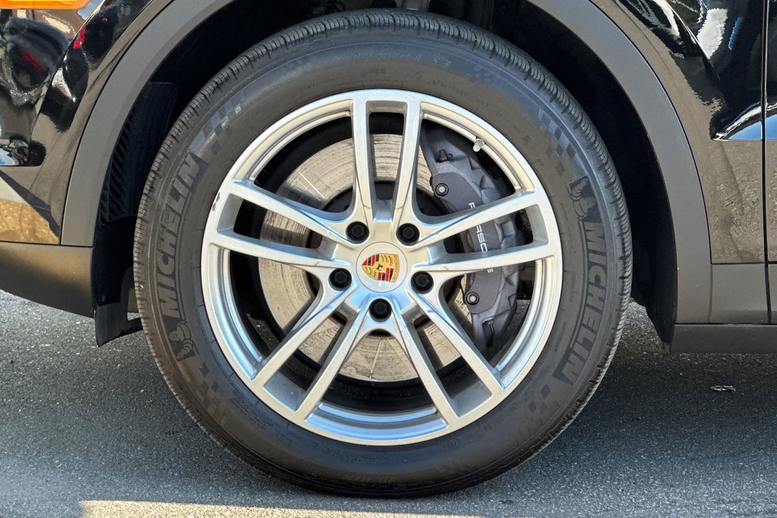 Used 2021 Porsche Cayenne image 45