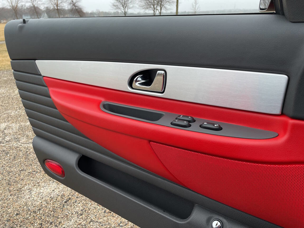 Used 2002 Ford Thunderbird Deluxe image 36