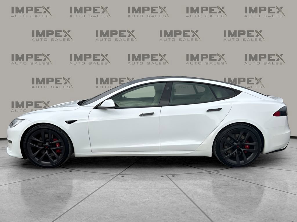 Used 2021 Tesla Model S Plaid image 2